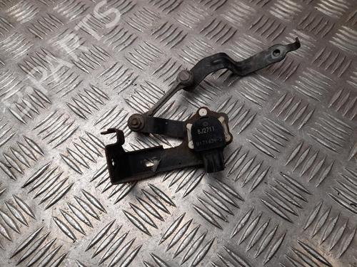 electronic-sensor-lexus-es-_z10_-_a10_-_h10_-2018-37560592 main image