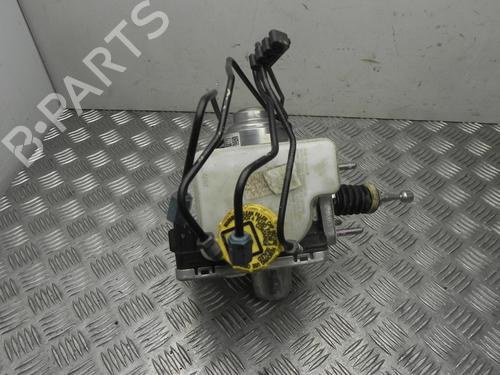 Used Brake master cylinder ALFA ROMEO STELVIO (949_) 2.9 Q4 (949.AXH2A) (519 hp) 28936417