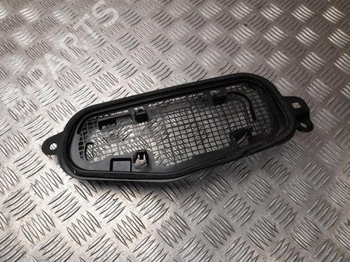 Grelha curcuvan PEUGEOT 2008 I (CU_) 1.2 THP 110 / PureTech 110 (110 hp) 28917875