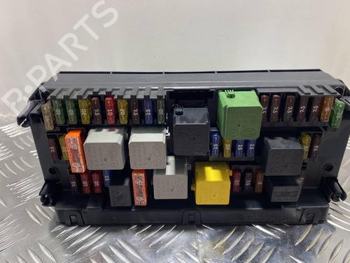 Used Fuse box MERCEDES-BENZ CLS (C218) CLS 500 (218.373) (408 hp) 28929207
