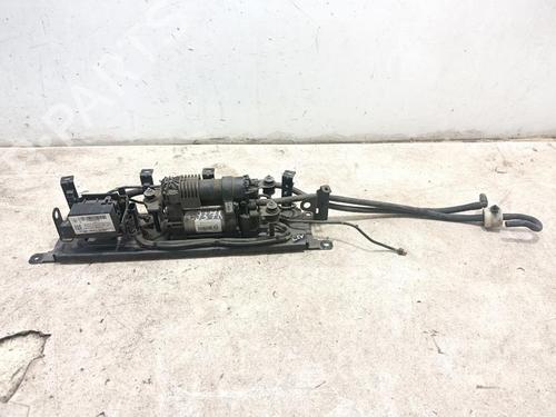 Used Suspension compressor Suspension compressor MASERATI LEVANTE SUV (M161) 3.0 S Q4 (430 hp) 40554808 40554808