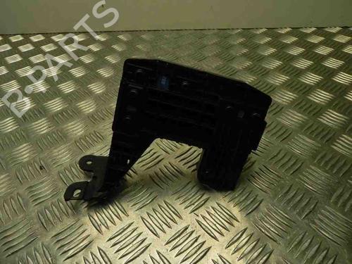 Used Fuse box MERCEDES-BENZ GLE (W166) AMG 63 4-matic (166.074) (557 hp) 28933335