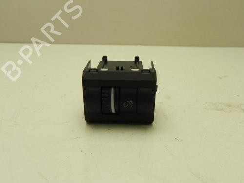 Used Switch SKODA YETI (5L) 1.2 TSI (105 hp) 28928263