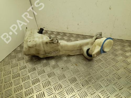 Used Windscreen washer tank Windscreen washer tank 37557534 37557534