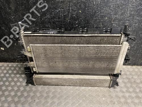Used Water radiator Water radiator 37569705 37569705