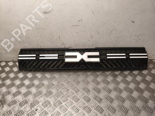 Used Grille Grille 38314431 38314431