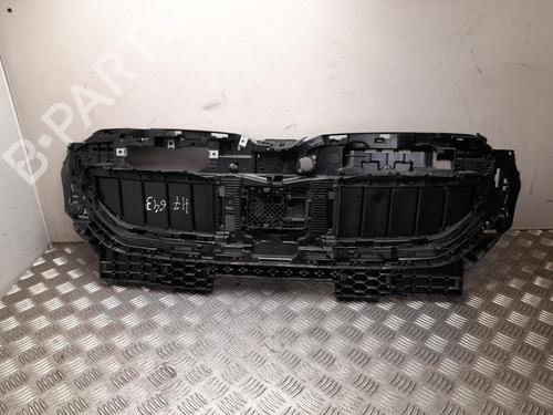 Grill Grill BMW 5 (G60, G90, G68) 530e Plug-in Hybrid (299 hp) 37571859 37571859