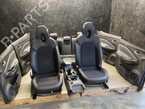 Used Seats set NISSAN JUKE (F16_) DIG-T 117 (117 hp) 28923992