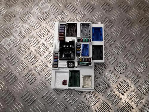 Used Fuse box Fuse box PEUGEOT 408 II (FP_, F3_, FM_) PureTech 130 (FPHNST) (131 hp) 35727305 35727305