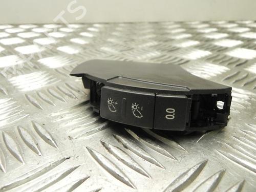 Commutateur VW PHAETON (3D1, 3D2, 3D3, 3D4, 3D6, 3D7, 3D8, 3D9) 6.0 W12 4motion (420 hp) 28943995