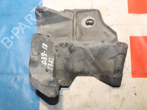 support-volvo-xc60-i-suv-156-2008-2009-2010-2011-2012-2013-2014-2015-2016-2017-2018-38965093 main image