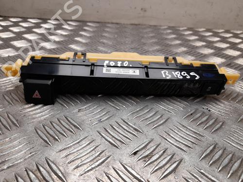 Used Display monitor TOYOTA RAV 4 IV (_A4_) 2.5 Hybrid 4WD (AVA44_) (155 hp) 28924468