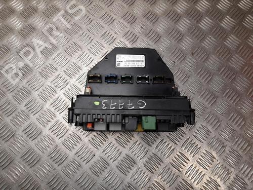 Used Fuse box Fuse box 37553909 37553909