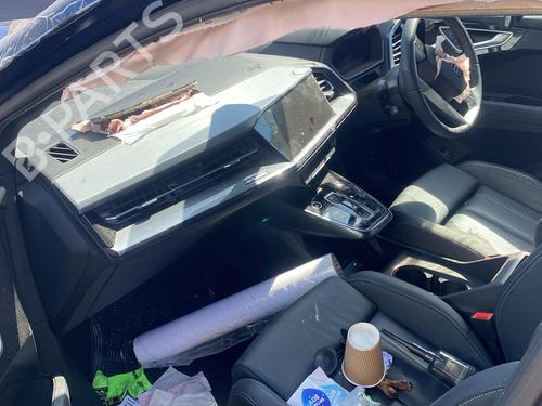 Switch AUDI Q4 E-TRON SUV (F4B) 45 | BP37547267I30  - Image 7
