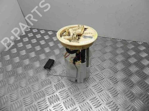 Used Fuel pump FORD FOCUS III Turnier 1.5 TDCi (120 hp) 28944932