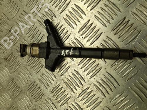 Injector NISSAN NAVARA NP300 (D40) 2.5 dCi 4WD (D40TT, D40T, D40M, D40BB) (190 hp) 28932831