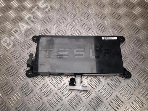 Elektronisk modul TESLA MODEL X (5YJX) 75D AWD (525 hp) 30607018