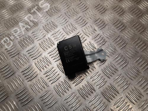 electronic-module-lexus-ct-zwa10_-2010-37552990 main image