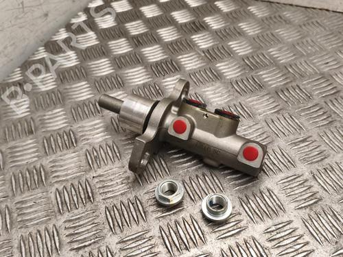 Used Brake master cylinder Brake master cylinder 38227352 38227352