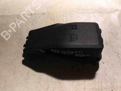 Used Fuse box VOLVO S60 II (134) D3 (150 hp) 28927259