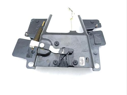 Used Tailgate lock Tailgate lock 39000110 39000110