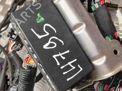 Outra TESLA MODEL S (5YJS) 85 | BP28916164O1