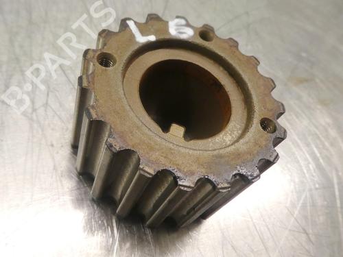 Used Pulley DACIA DUSTER (HS_) 1.6 16V (105 hp) 28945050