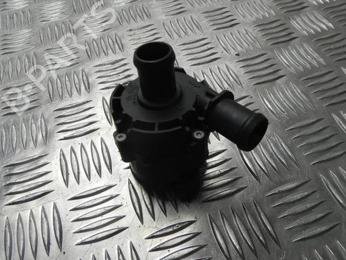 Used Auxiliary water pump VW GOLF VII Variant (BA5, BV5) 2.0 R 4motion (300 hp) 28912424