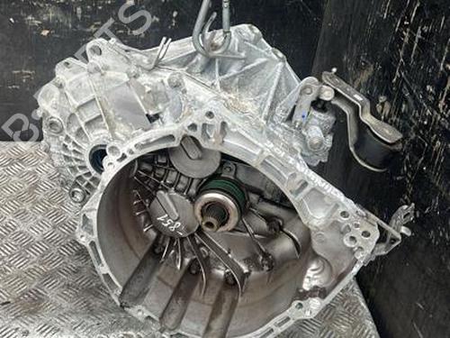 gearbox-mercedes-benz-a-class-saloon-v177-2018-37562051 main image