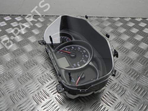 Instrument cluster TOYOTA YARIS (_P13_) 1.3 (NSP130_, NSP130) | BP28918151C47 