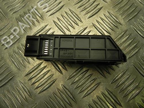 Switch LEXUS RX (_L2_) 450h AWD (GYL25_, GYL26_, GYL25, GYL26, GYL25R, GYL26R) | BP37578292I30 - Image 2