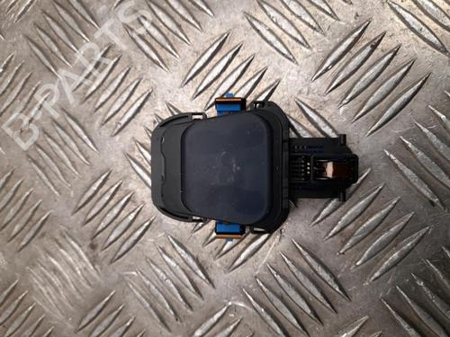 electronic-sensor-mercedes-benz-e-class-w213-2016-37561151 main image