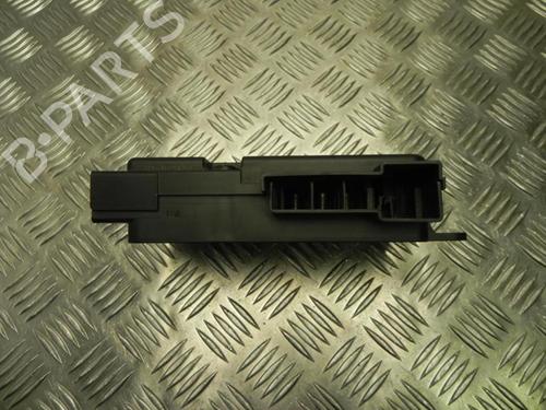 Fuse box VW PASSAT B6 (3C2) 3.2 FSI 4motion | BP37577378E1 - Image 2