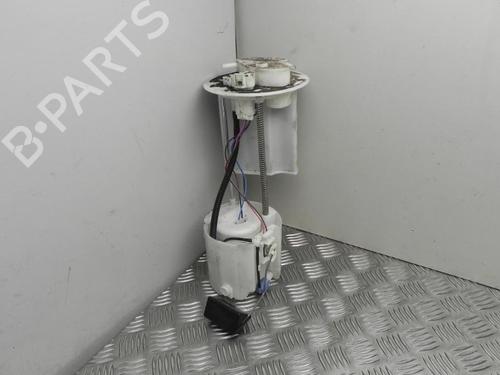 Used Fuel pump TOYOTA YARIS (_P13_) 1.5 Hybrid (NHP130_, NHP130) (101 hp) 28921653