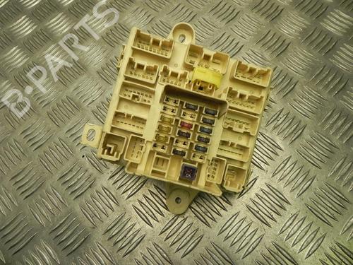 Used Fuse box Fuse box 37580445 37580445