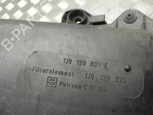 Mass air flow sensor VW GOLF IV (1J1) 1.6 | BP28924446M95
