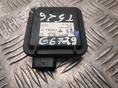 Control unit TESLA MODEL S (5YJS) P100D AWD | BP37550312M11 - Image 3