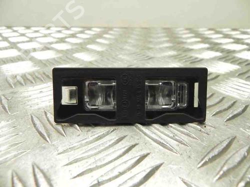 Used Licence plate light AUDI Q2 (GAB, GAG) 1.0 TFSI (115 hp) 28929394