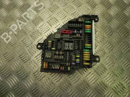Used Fuse box Fuse box 37580336 37580336