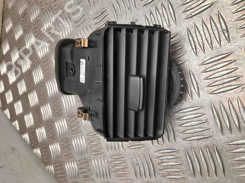 Used Air vent VW TOUAREG (7P5, 7P6) 3.0 V6 TDI (245 hp) 28930186