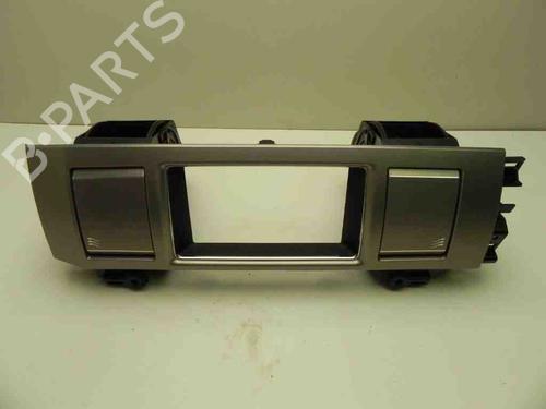 Used Air vent JAGUAR XF I (X250) 3.0 D (241 hp) 28921382