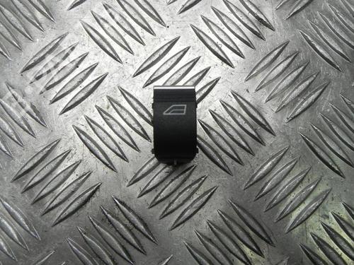 Used Left front window switch FORD FOCUS III Turnier 1.5 TDCi (120 hp) 28946573