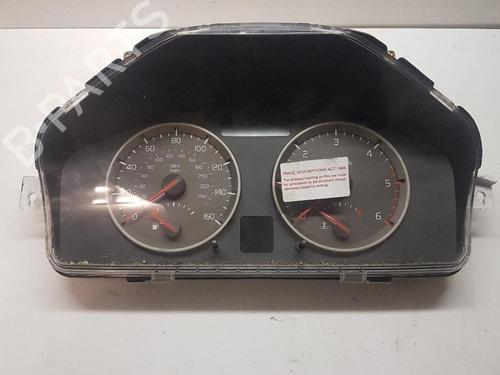 Used Instrument cluster VOLVO V50 (545) 2.0 D (136 hp) 28946076