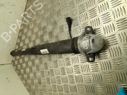 Used Left rear shock absorber Left rear shock absorber SKODA KAMIQ (NW4) 1.0 TSI (116 hp) 35984654 35984654