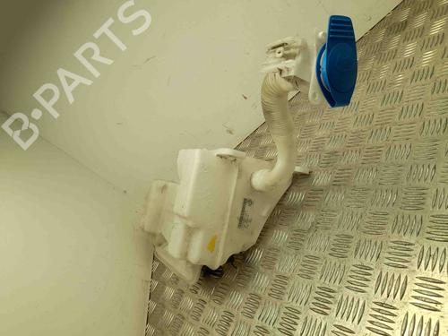 Used Windscreen washer tank VW GOLF IV (1J1) 1.6 (102 hp) 28912559