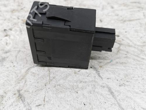 Switch CITROËN C4 CACTUS 1.2 THP 110 | BP28942652I30 