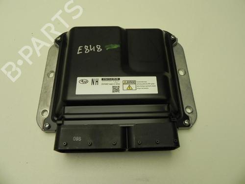 Used Engine control unit (ECU) Engine control unit (ECU) 37576088 37576088