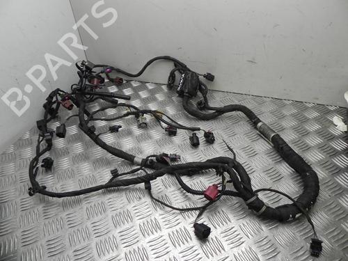 ledningsnet-audi-a4-b9-avant-8w5-8wd-2015-37542049 main image