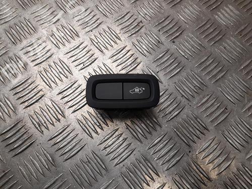 switch-volvo-xc40-536-2017-37556734 main image