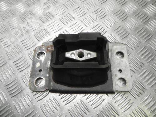 Used Engine mount Engine mount 37579697 37579697